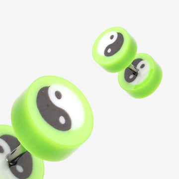 A Pair of Ying Yang Retro UV Acrylic Faux Gauge Plug Earring-Green